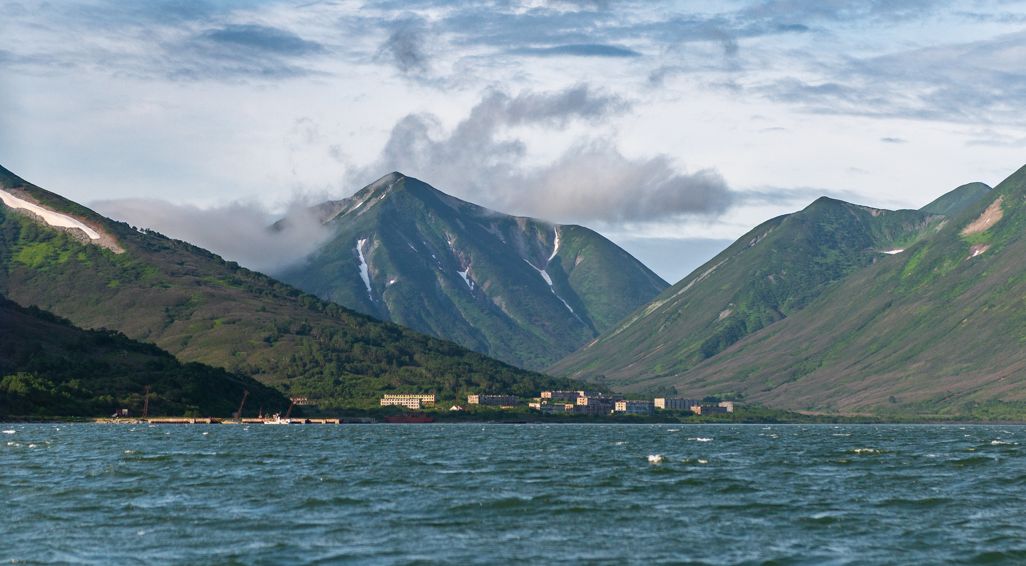 Bechevinka (Бечевенка, Бечевинская бухта, Камчатка)